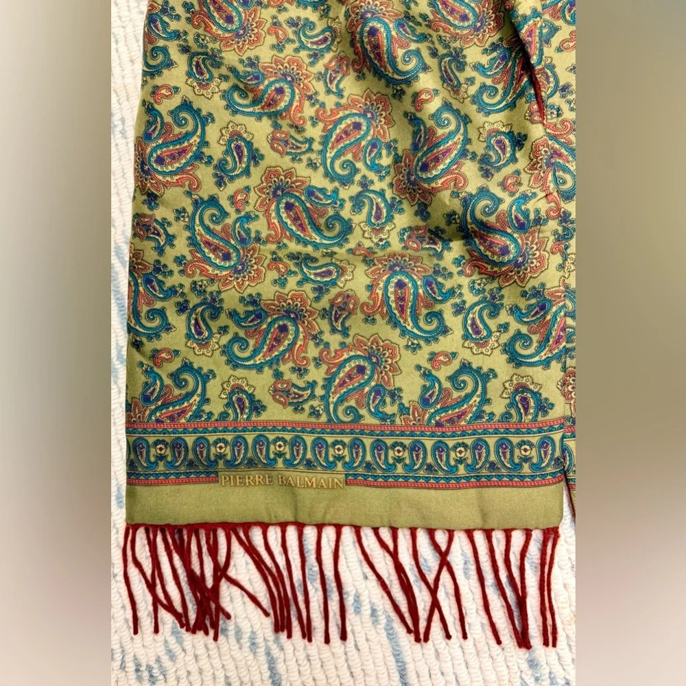 PIERRE BALMAIN Paris Vintage Luxurious Silk/Wool Green Paisley Scarf W/ Fringe